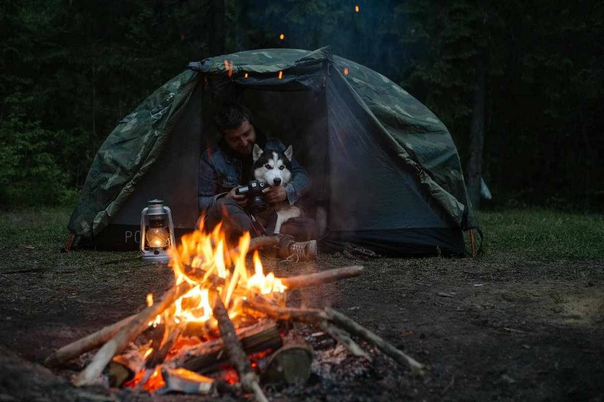 Read more about the article Cook Like a Pro Under the Stars: The Best Camping Recipes to Try Out Now!