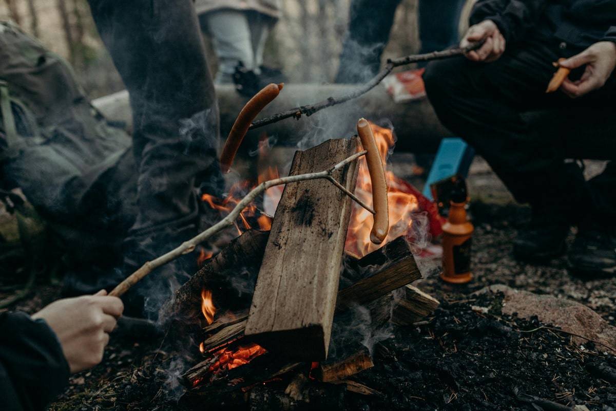 Read more about the article 8 Good Camping Snack Ideas You Can’t Resist!